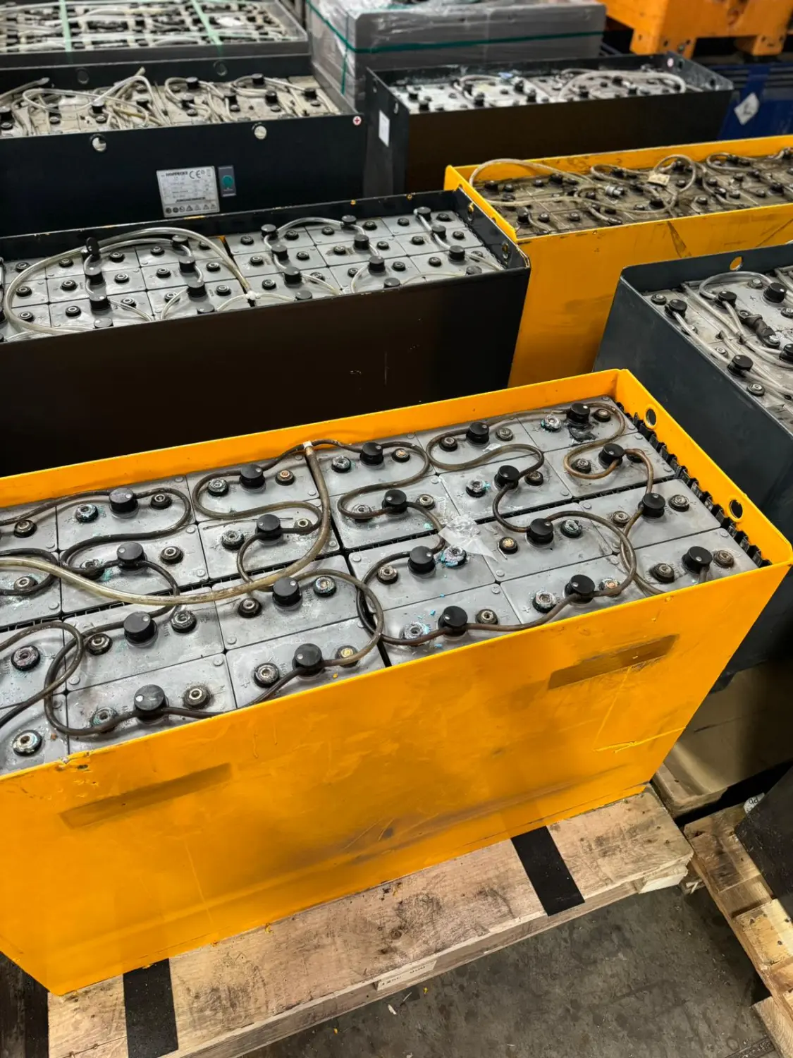 Altbatterierecycling durch Kfz-Recycling Rückel - Nico Rückel